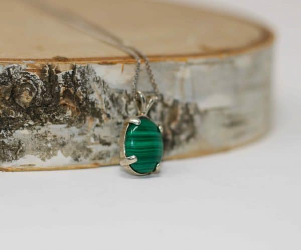 Handmade Malachite Necklace - Image 5