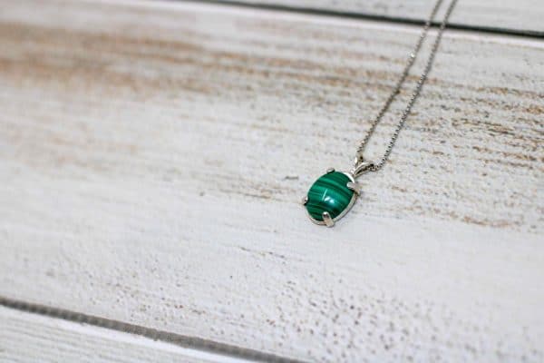 Handmade Malachite Necklace - Image 3